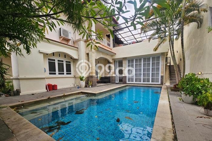 Vila di , Area 288m2m², Area Asri Vila di , Area 288m2m², Area Asri