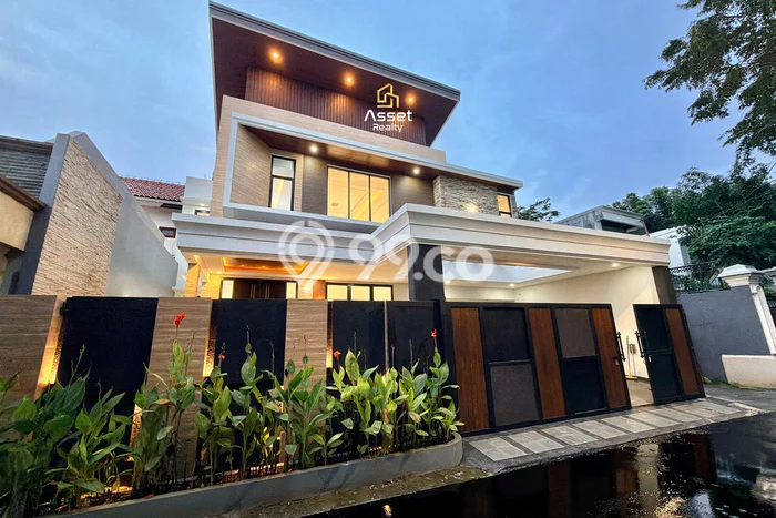 Hunian Mewah LB 360m2 Siap Pakai Desain Elegan di Radio Dalam, Jakarta Selatan Hunian Mewah LB 360m2 Siap Pakai Desain Elegan di Radio Dalam, Jakarta Selatan