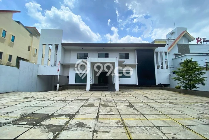 Komersial untuk Disewa di Pusat Jakarta Selatan Luas Bangunan 1849m2 Komersial untuk Disewa di Pusat Jakarta Selatan Luas Bangunan 1849m2