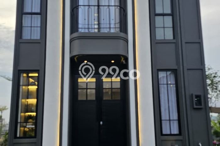 Rumah Strategis Modern Lb 76m2 di Lakarsantri, Surabaya Rumah Strategis Modern Lb 76m2 di Lakarsantri, Surabaya
