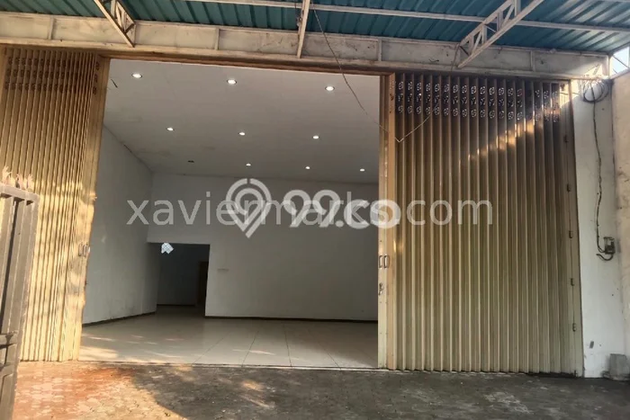 Rumah Mewah LB 230m2 Siap Pakai Desain Elegan di Jombang Kota, Jombang Rumah Mewah LB 230m2 Siap Pakai Desain Elegan di Jombang Kota, Jombang