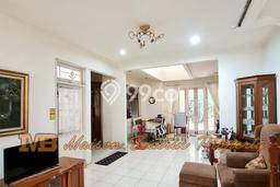 Rumah Elit LB 260m2 Siap Pakai Desain Elegan di BSD, Tangerang Rumah Elit LB 260m2 Siap Pakai Desain Elegan di BSD, Tangerang