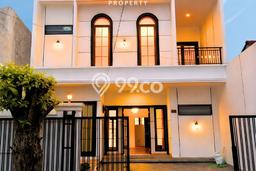Rumah Elit Modern Tanpa Renovasi di BSD Tangerang Rumah Elit Modern Tanpa Renovasi di BSD Tangerang