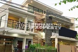 Hot Offer Hunian Premium Ideal dan Luas di Ciputat, Tangerang Selatan Hot Offer Hunian Premium Ideal dan Luas di Ciputat, Tangerang Selatan