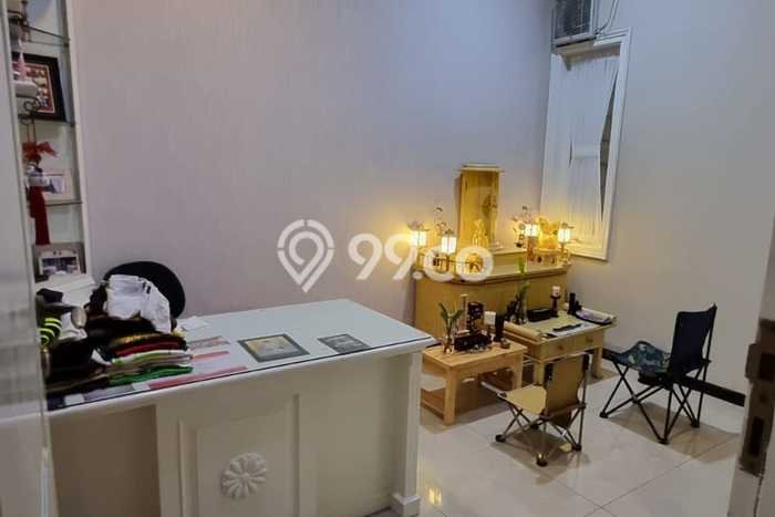 For Sale Rumah Mewah Exclusive di Gubeng, Surabaya For Sale Rumah Mewah Exclusive di Gubeng, Surabaya