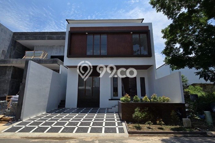 Rumah Mewah LB 300m2 Siap Pakai Desain Elegan di Batam Centre, Batam Rumah Mewah LB 300m2 Siap Pakai Desain Elegan di Batam Centre, Batam