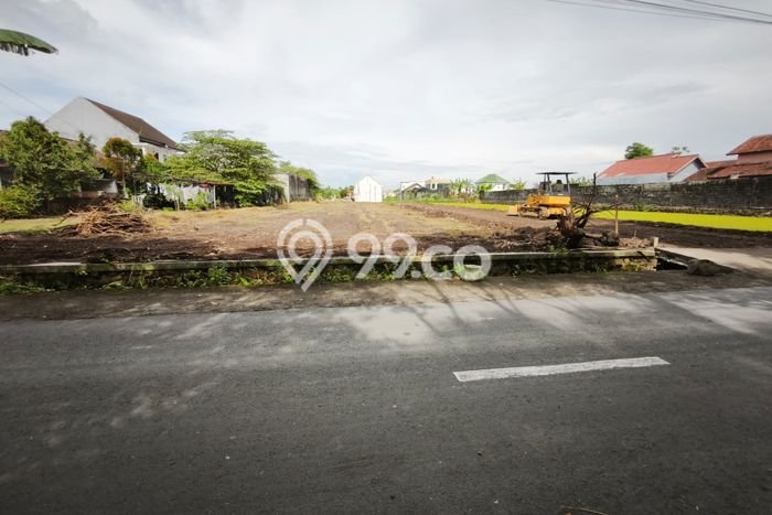 Lahan untuk Dijual Lokasi Mlati, Sleman Luas 150m2 SHM Lahan untuk Dijual Lokasi Mlati, Sleman Luas 150m2 SHM