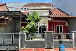 For Sale Rumah 5 Kamar Lokasi Ideal Nyaman dan Strategis di Tembalang For Sale Rumah 5 Kamar Lokasi Ideal Nyaman dan Strategis di Tembalang