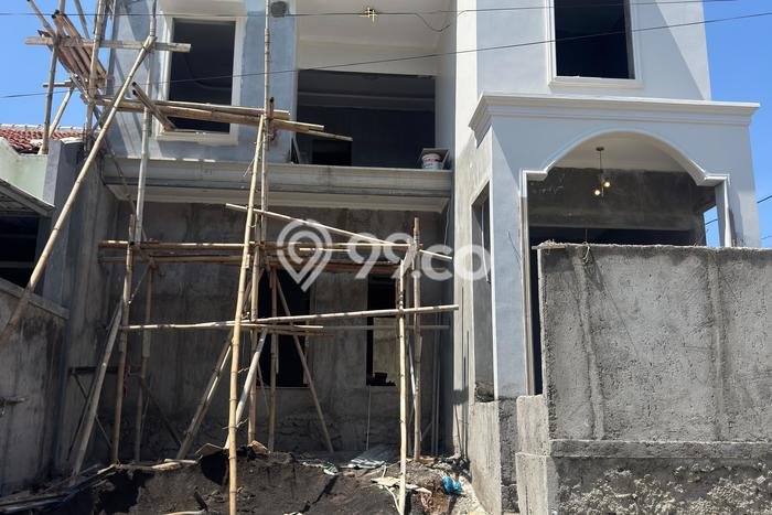 Jual Rumah Eksklusif 4 KT di Manyaran, Semarang Jual Rumah Eksklusif 4 KT di Manyaran, Semarang