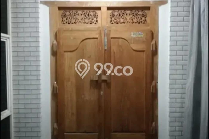 Dijual Cepat Rumah Bagus Siap Huni LB 100m2 di Banyumanik, Semarang Dijual Cepat Rumah Bagus Siap Huni LB 100m2 di Banyumanik, Semarang