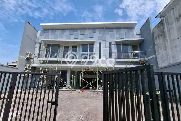 Unit Komersial Disewakan di Surabaya Kawasan Strategis Harga Kompetitif Unit Komersial Disewakan di Surabaya Kawasan Strategis Harga Kompetitif