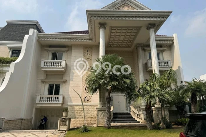 Rumah Mewah LB 900m2 Siap Huni Desain Elegan di Pakuwon Indah, Surabaya Rumah Mewah LB 900m2 Siap Huni Desain Elegan di Pakuwon Indah, Surabaya