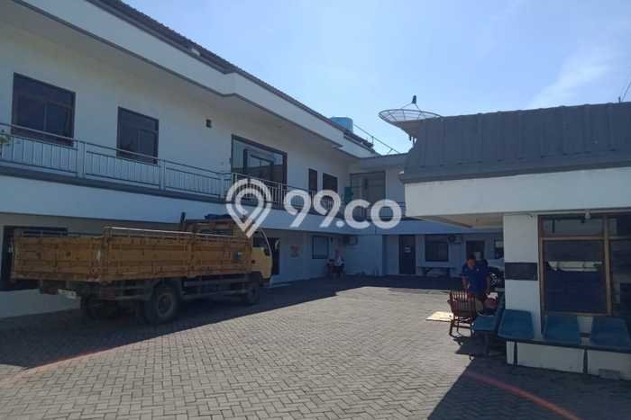 Unit Gudang Disewakan di Surabaya Kota di Area Ramai & Strategis Unit Gudang Disewakan di Surabaya Kota di Area Ramai & Strategis