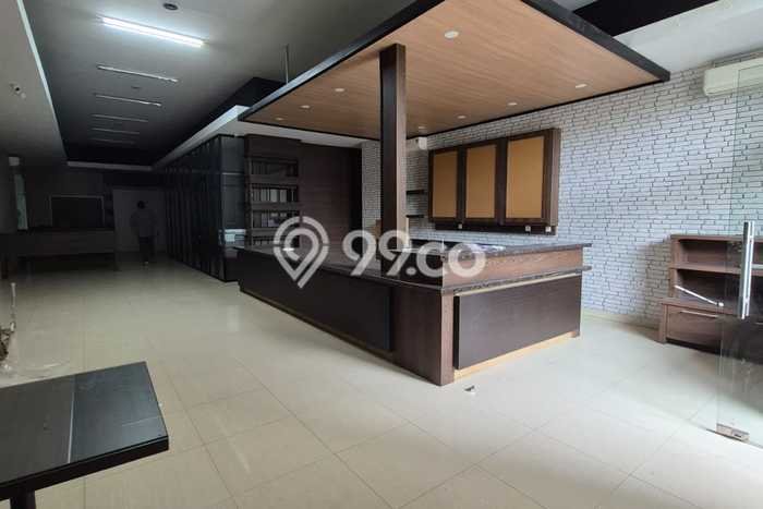 Disewakan Ruko di Kawasan Ramai Surabaya Kota Luas 166m2 Disewakan Ruko di Kawasan Ramai Surabaya Kota Luas 166m2