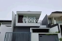Jual Rumah Mewah Elegan Dengan View Cantik di Pakuwon Indah, Surabaya Jual Rumah Mewah Elegan Dengan View Cantik di Pakuwon Indah, Surabaya