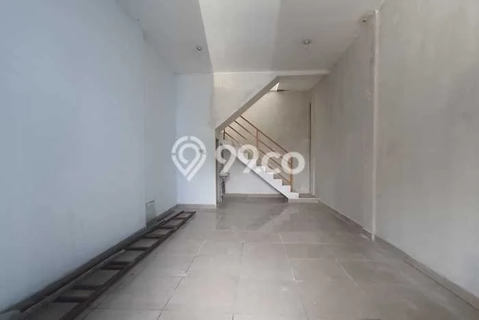 Ruko Disewa di Cinere, Depok, LT 50m2 / LB 80m2 Ruko Disewa di Cinere, Depok, LT 50m2 / LB 80m2