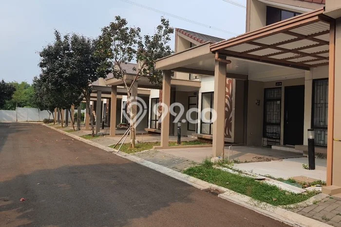 Lokasi strategis! Rumah siap pakai disewakan di Cimanggis LB 45m2 Lokasi strategis! Rumah siap pakai disewakan di Cimanggis LB 45m2