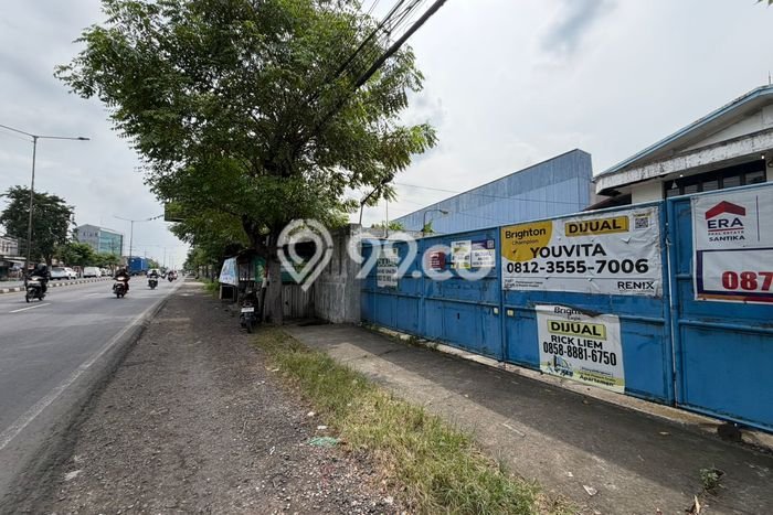Pabrik Dijual Lokasi Emas di Taman Luas 4229m2 Pabrik Dijual Lokasi Emas di Taman Luas 4229m2