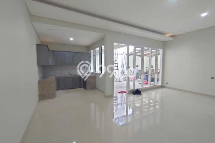 Dijual Hunian Rumah Terawat 3 Kamar di Taman Holis Indah, Bandung Dijual Hunian Rumah Terawat 3 Kamar di Taman Holis Indah, Bandung