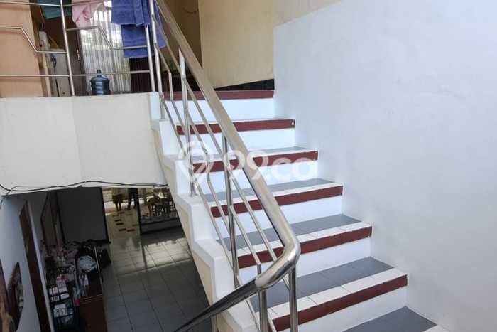 For Sale Rumah 4 Kamar Lokasi Strategis Nyaman dan Strategis di Babakan Ciparay For Sale Rumah 4 Kamar Lokasi Strategis Nyaman dan Strategis di Babakan Ciparay