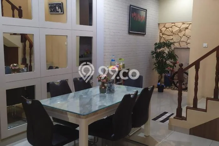 Rumah Modern 5 KT di Cikutra Bandung Semi Furnished Rumah Modern 5 KT di Cikutra Bandung Semi Furnished