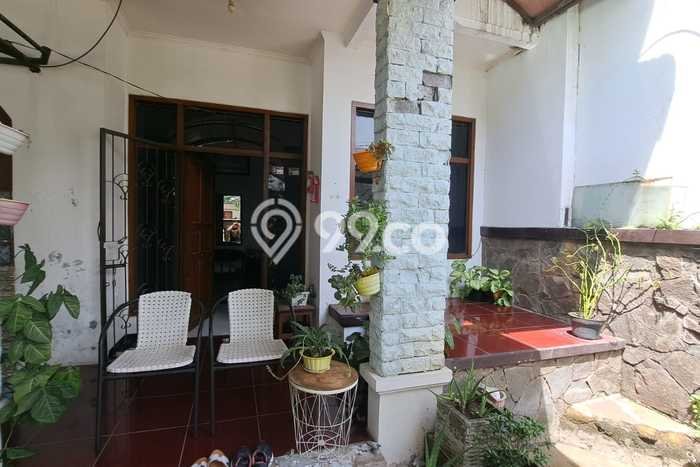 For Sale Rumah 4 Kamar Lokasi Strategis Nyaman dan Strategis di Babakan Ciparay For Sale Rumah 4 Kamar Lokasi Strategis Nyaman dan Strategis di Babakan Ciparay