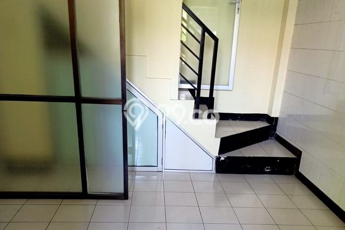Lokasi Strategis! Dijual Ruko Bisnis di Gayungan, Surabaya Kondisi Baik Lokasi Strategis! Dijual Ruko Bisnis di Gayungan, Surabaya Kondisi Baik
