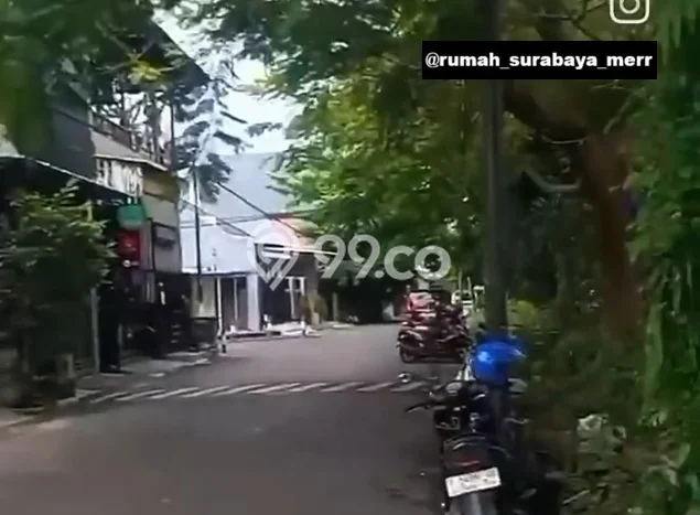 Rumah Kost Dijual di Manyar Surabaya Luas 360m2 Rumah Kost Dijual di Manyar Surabaya Luas 360m2