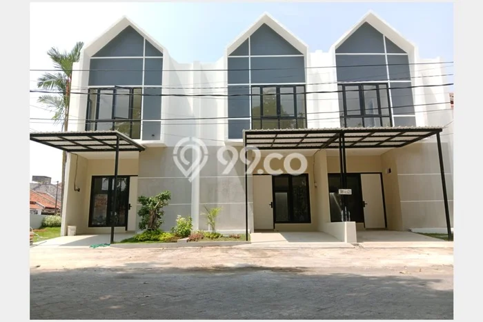 Rumah Strategis Modern Lb 70m2 di Rungkut, Surabaya Rumah Strategis Modern Lb 70m2 di Rungkut, Surabaya