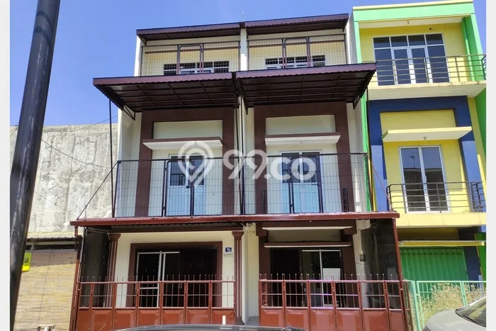 Lokasi Strategis! Dijual Ruko Bisnis di Gayungan, Surabaya Kondisi Baik Lokasi Strategis! Dijual Ruko Bisnis di Gayungan, Surabaya Kondisi Baik