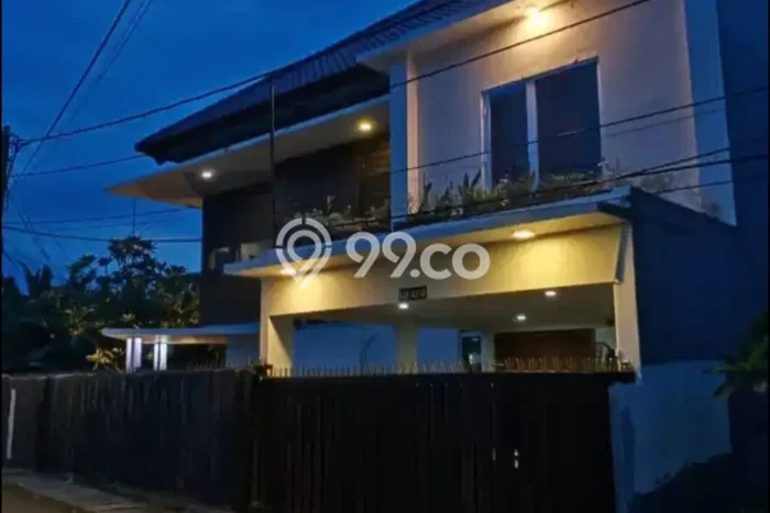Rumah Elit Modern Siap Huni di Meruya Jakarta Barat Rumah Elit Modern Siap Huni di Meruya Jakarta Barat