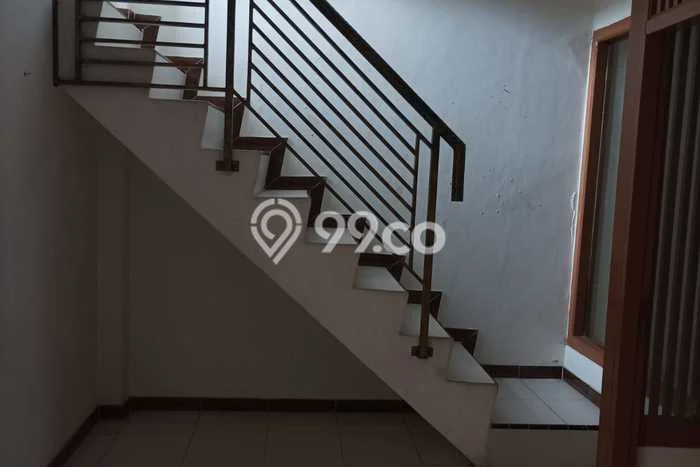 Lokasi terbaik! Rumah siap huni disewakan di Cakung LB 150m2 Lokasi terbaik! Rumah siap huni disewakan di Cakung LB 150m2