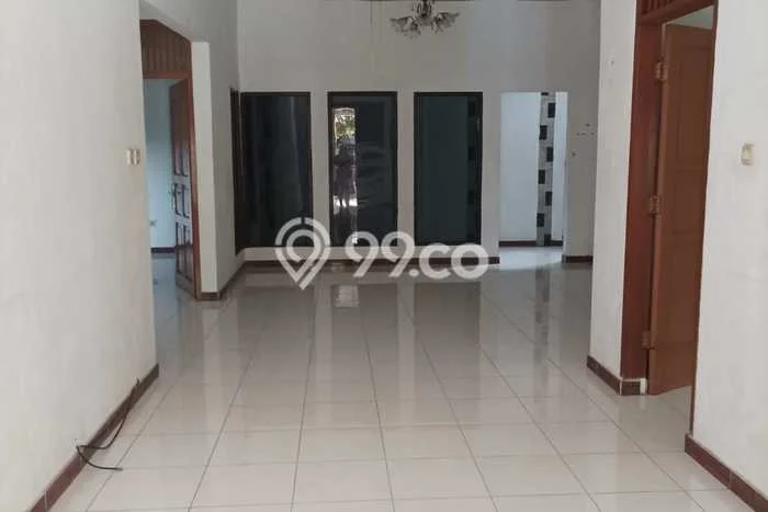 Lokasi terbaik! Rumah siap huni disewakan di Cakung LB 150m2 Lokasi terbaik! Rumah siap huni disewakan di Cakung LB 150m2