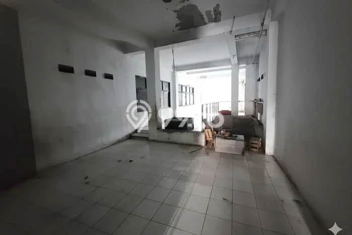 Unit Ruko Disewa Lokasi Cempaka Putih, Jakarta Pusat Spesifikasi Luas Bangunan 750m2 Unit Ruko Disewa Lokasi Cempaka Putih, Jakarta Pusat Spesifikasi Luas Bangunan 750m2