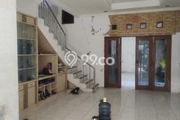 Dijual Rumah 4 Kamar Lokasi Ideal Nyaman dan Strategis di Babakan Ciparay Dijual Rumah 4 Kamar Lokasi Ideal Nyaman dan Strategis di Babakan Ciparay