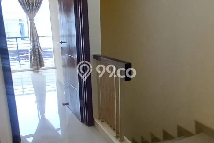 Rumah Kontrakan Jakarta Barat LT 60m2 LB 87m2 Area Green Lake City Rumah Kontrakan Jakarta Barat LT 60m2 LB 87m2 Area Green Lake City