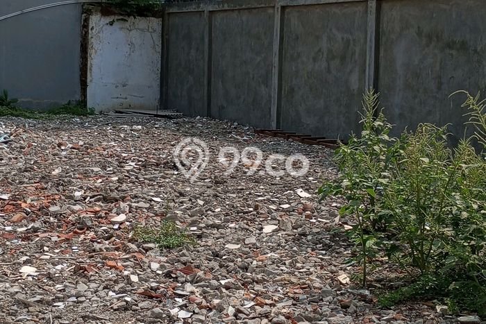 Tanah Kosong Dijual di Jakarta Selatan dengan Area 302m2 Tanah Kosong Dijual di Jakarta Selatan dengan Area 302m2