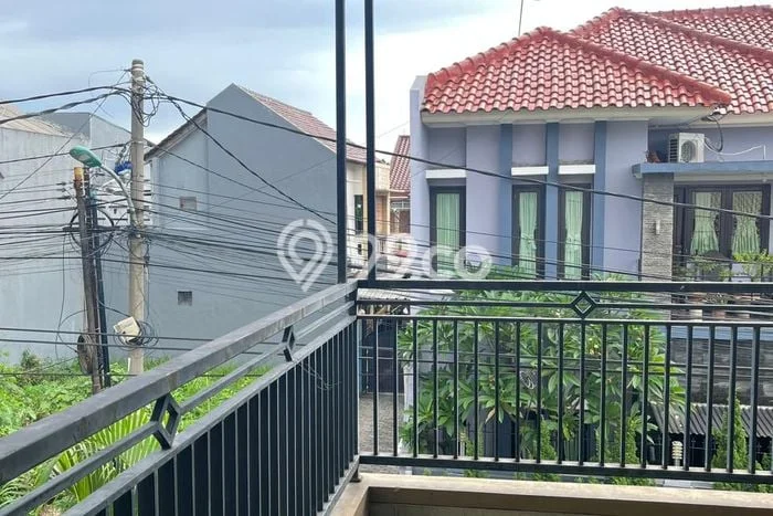 Dijual Cepat Rumah Bagus Siap Huni LB 162m2 di Pasar Rebo, Jakarta Timur Dijual Cepat Rumah Bagus Siap Huni LB 162m2 di Pasar Rebo, Jakarta Timur