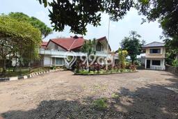 Tanah Dijual Lokasi Strategis di Jakarta Selatan dengan Luas 4250m2 Tanah Dijual Lokasi Strategis di Jakarta Selatan dengan Luas 4250m2
