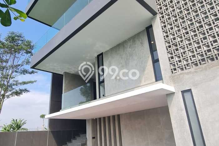 Jual Rumah Mewah Megah Dengan View Eksklusif di Kota Baru Parahyangan, Bandung Jual Rumah Mewah Megah Dengan View Eksklusif di Kota Baru Parahyangan, Bandung