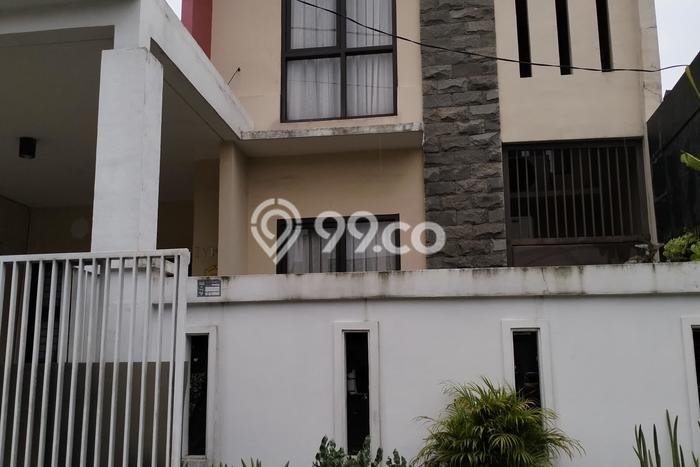 Dijual Hunian Rumah Terawat 4 KT di BSD Griya Loka, Tangerang Dijual Hunian Rumah Terawat 4 KT di BSD Griya Loka, Tangerang