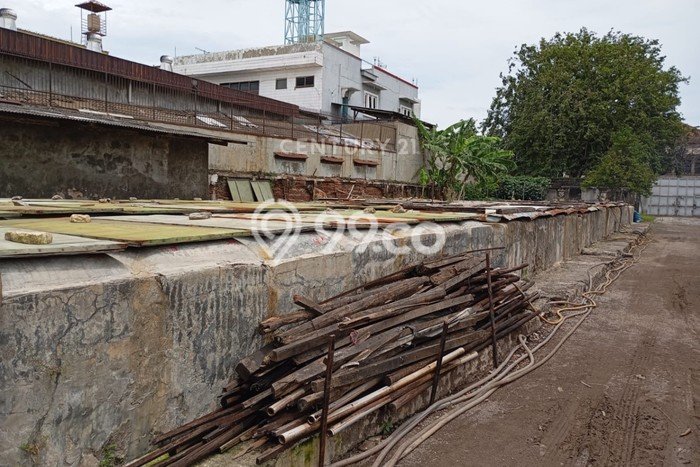 Area Ramai! Pabrik Dijual di Lemahwungkuk untuk Bisnis Luas Bangunan 1176m2 Area Ramai! Pabrik Dijual di Lemahwungkuk untuk Bisnis Luas Bangunan 1176m2