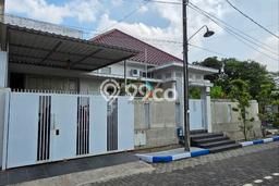 Rumah Luxury Modern Siap Huni di Araya Malang Rumah Luxury Modern Siap Huni di Araya Malang
