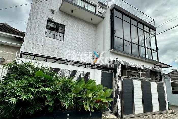 KESEMPATAN EMAS! Vila di Karangploso, Luas 285m2m², Area Berkembang dengan prospek naik KESEMPATAN EMAS! Vila di Karangploso, Luas 285m2m², Area Berkembang dengan prospek naik