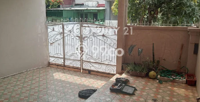 Jual Rumah Strategis Bagus Punya 3 KT di Pamulang Tangerang Selatan SHM Jual Rumah Strategis Bagus Punya 3 KT di Pamulang Tangerang Selatan SHM
