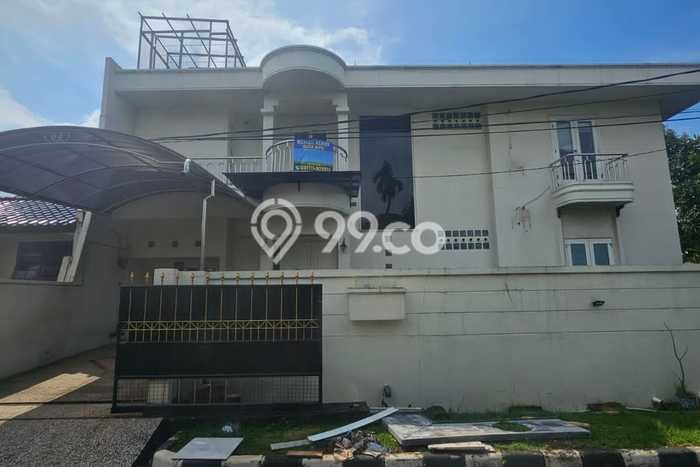 Jual Rumah Luas Elegan Dengan View Eksklusif di Jelupang, Tangerang Jual Rumah Luas Elegan Dengan View Eksklusif di Jelupang, Tangerang