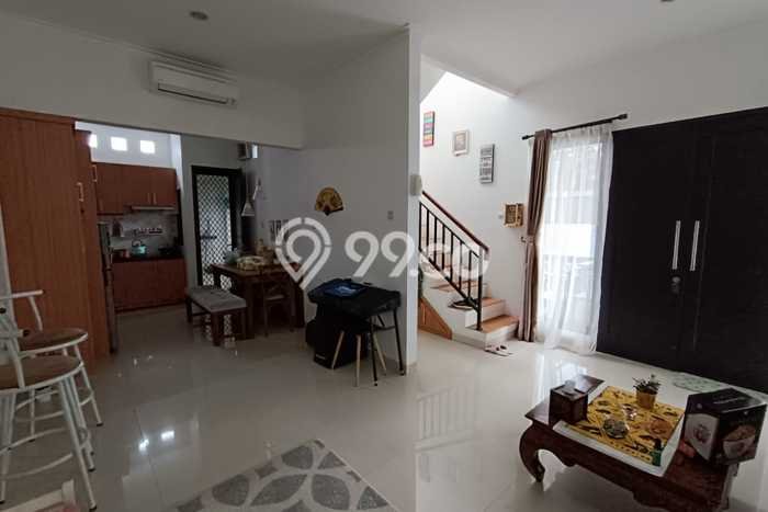 Dijual Cepat Rumah Bagus Siap Huni LB 194m2 di Ciputat, Tangerang Selatan Dijual Cepat Rumah Bagus Siap Huni LB 194m2 di Ciputat, Tangerang Selatan