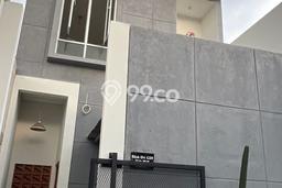 For Sale Hunian Rumah Terawat 3 Kamar di Gading Serpong, Tangerang For Sale Hunian Rumah Terawat 3 Kamar di Gading Serpong, Tangerang
