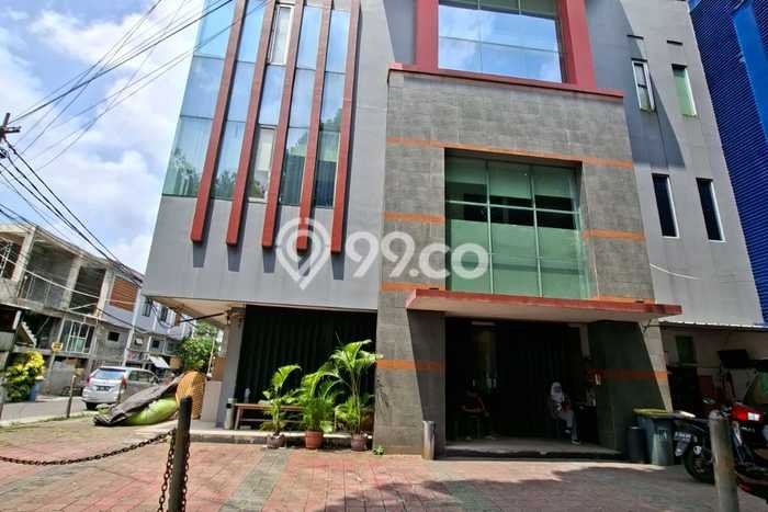 Ruko Dijual di Jakarta Selatan LT 635m2 & LB 793m2 Lokasi Terbaik! Ruko Dijual di Jakarta Selatan LT 635m2 & LB 793m2 Lokasi Terbaik!