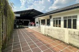 Ready to Use! Luxury House LT 615m2 Desain Modern di Mekarsari Ready to Use! Luxury House LT 615m2 Desain Modern di Mekarsari